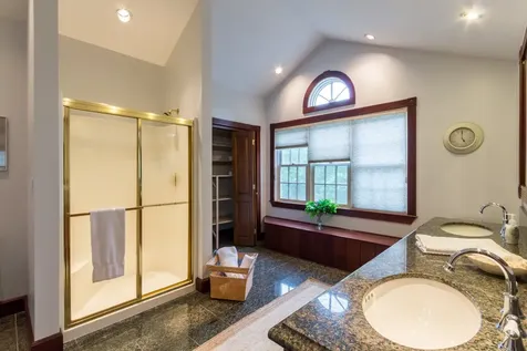 74 Pond Road West Tisbury MA 02575