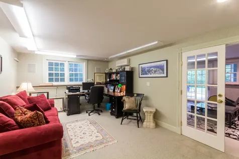 74 Pond Road West Tisbury MA 02575