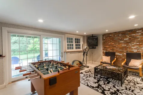 74 Pond Road West Tisbury MA 02575