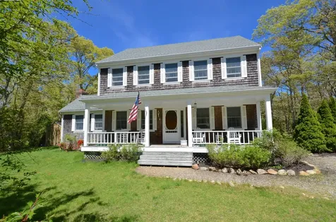 97 Pond View Drive Oak Bluffs MA 02557
