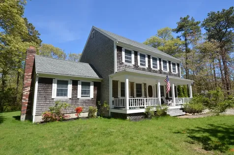97 Pond View Drive Oak Bluffs MA 02557