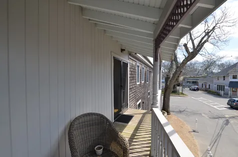 73 Circuit Avenue Oak Bluffs MA 02557