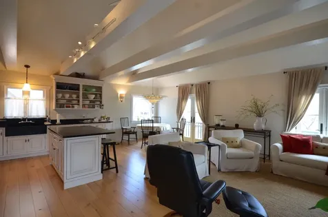 73 Circuit Avenue Oak Bluffs MA 02557