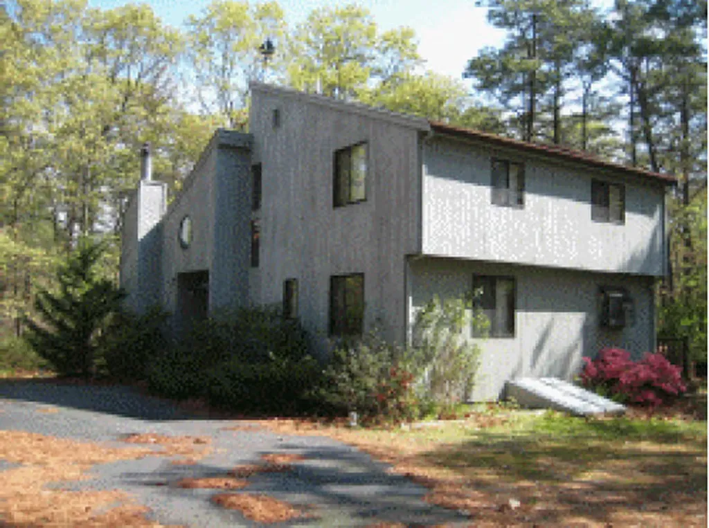 81 Pond View Drive Oak Bluffs MA 02557