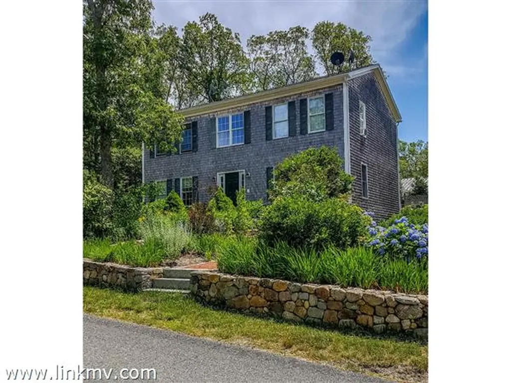 246 Tashmoo Avenue Vineyard Haven MA 02568