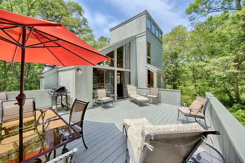 84 Quinsigamond Avenue Vineyard Haven MA 02568