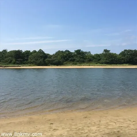 135 Middle Point Road West Tisbury MA 02575
