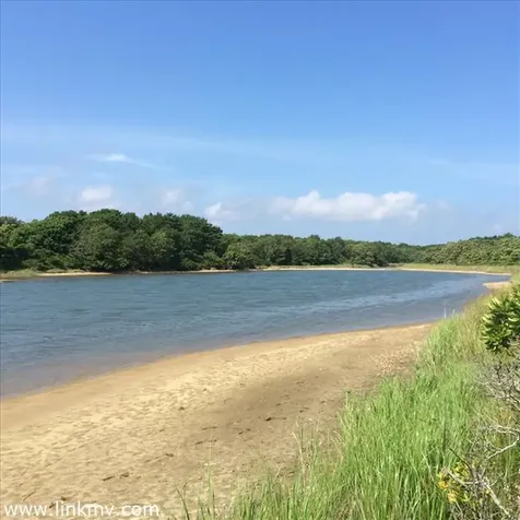 135 Middle Point Road West Tisbury MA 02575