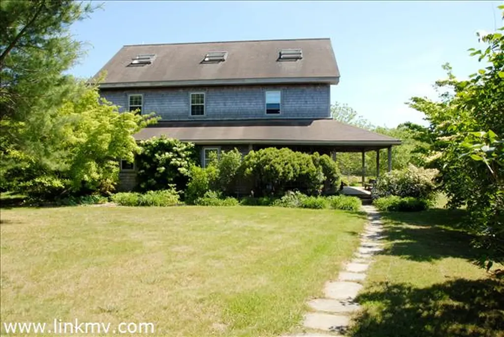 20 Catboat Lane West Tisbury MA 02575