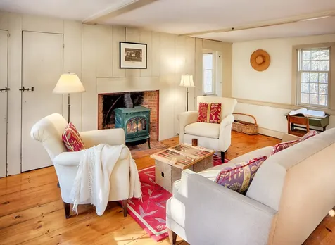 54 Mayhew Norton Road West Tisbury MA 02575