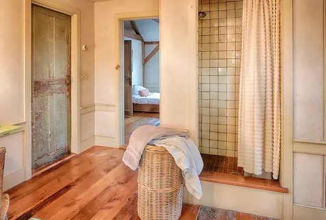 54 Mayhew Norton Road West Tisbury MA 02575