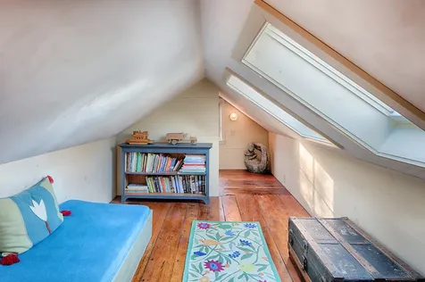 54 Mayhew Norton Road West Tisbury MA 02575