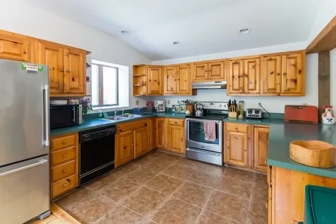 507 Barnes Road Oak Bluffs MA 02557