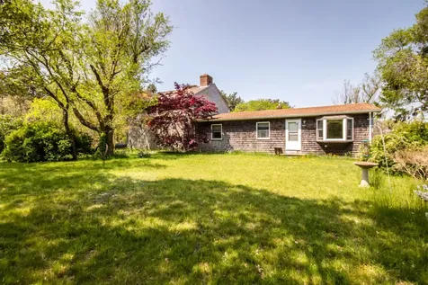 507 Barnes Road Oak Bluffs MA 02557