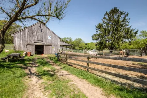 507 Barnes Road Oak Bluffs MA 02557