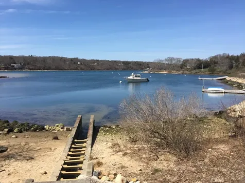 507 Barnes Road Oak Bluffs MA 02557