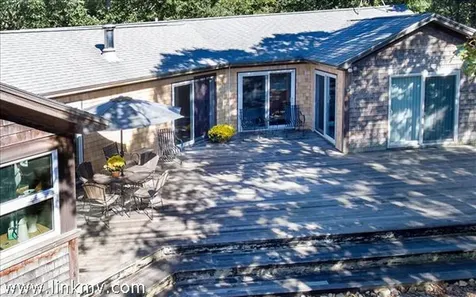 42 Narragansett Avenue Edgartown MA 02539