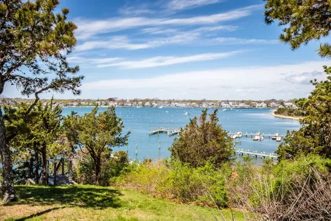 6 Armstrong Lane Edgartown MA 02539