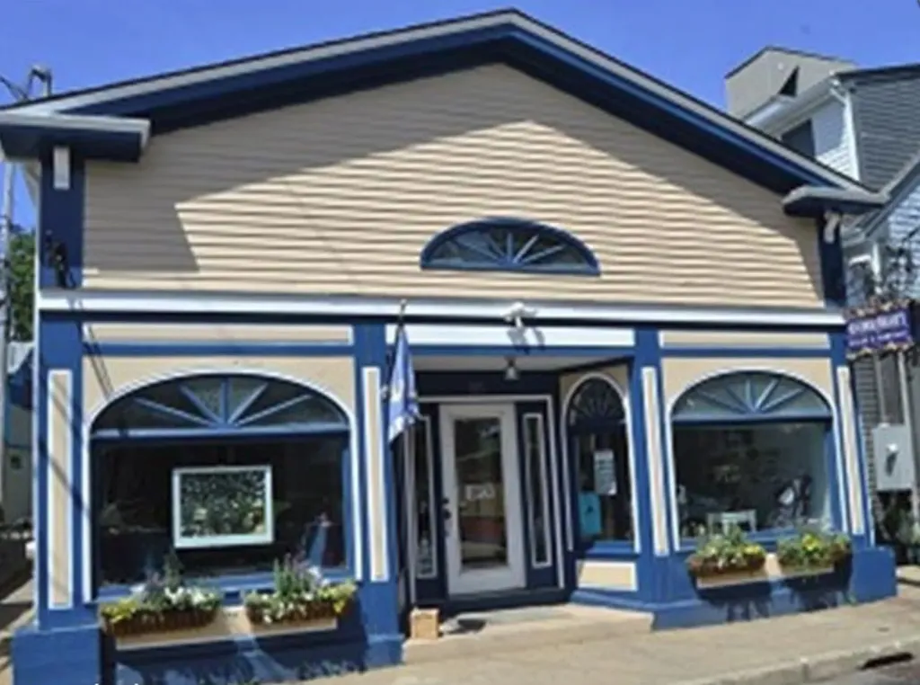 55 Circuit Avenue Oak Bluffs MA 02557