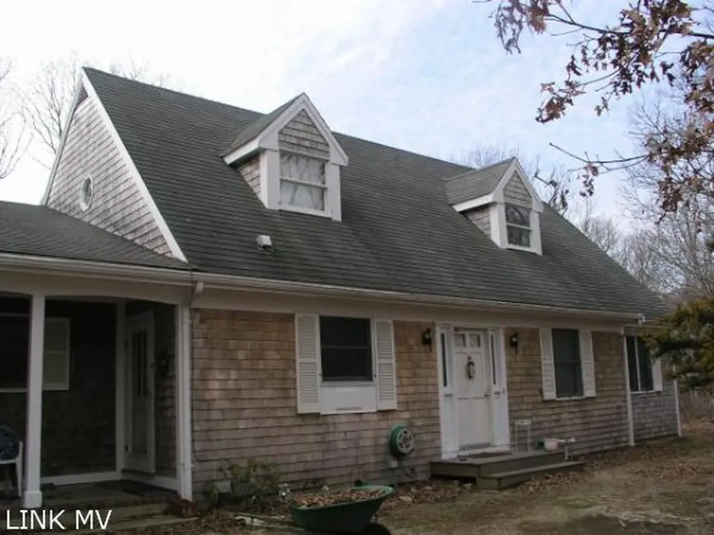 55 Meshaket Way Oak Bluffs MA 02557