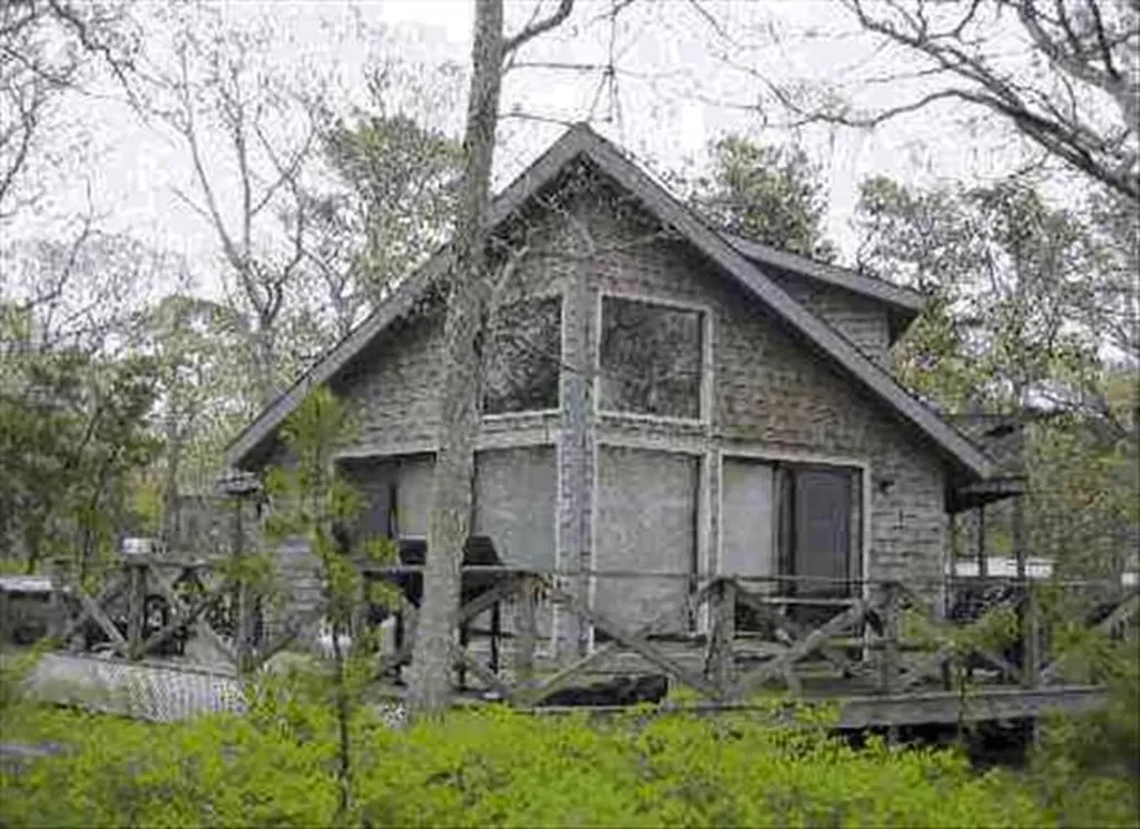 314 Greenwood Avenue Vineyard Haven MA 02568