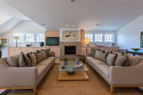 49 South Summer Street Edgartown MA 02539