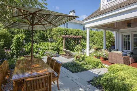 49 South Summer Street Edgartown MA 02539