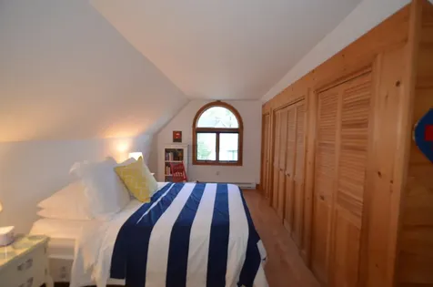 8 Rural Circle Oak Bluffs MA 02557