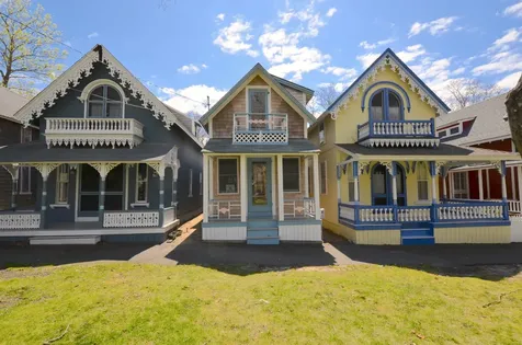 76 Trinity Park Oak Bluffs MA 02557
