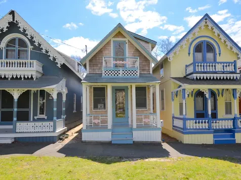 76 Trinity Park Oak Bluffs MA 02557