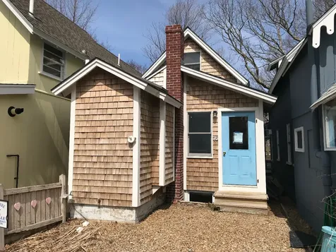 76 Trinity Park Oak Bluffs MA 02557