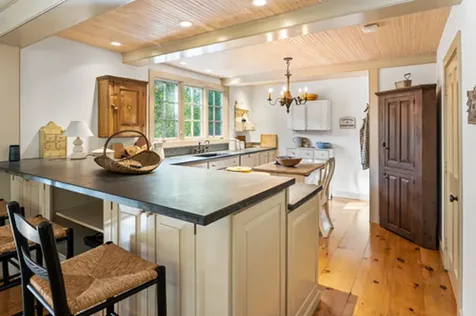52 Marthas Road Edgartown MA 02539
