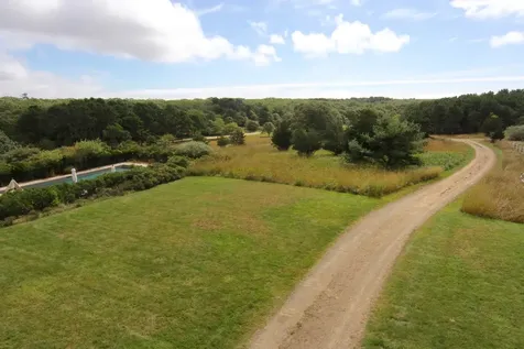 8 Oyster Pond Road Edgartown MA 02539