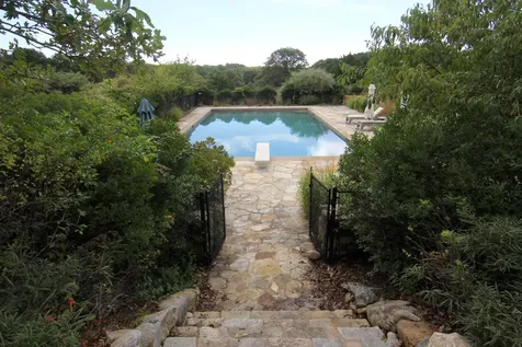 8 Oyster Pond Road Edgartown MA 02539