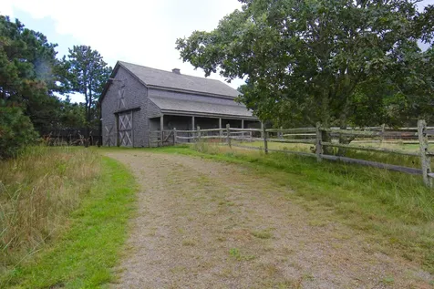 8 Oyster Pond Road Edgartown MA 02539