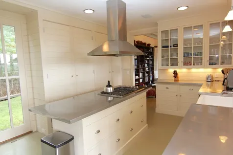8 Oyster Pond Road Edgartown MA 02539