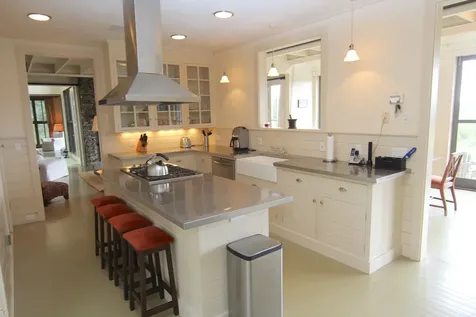 8 Oyster Pond Road Edgartown MA 02539