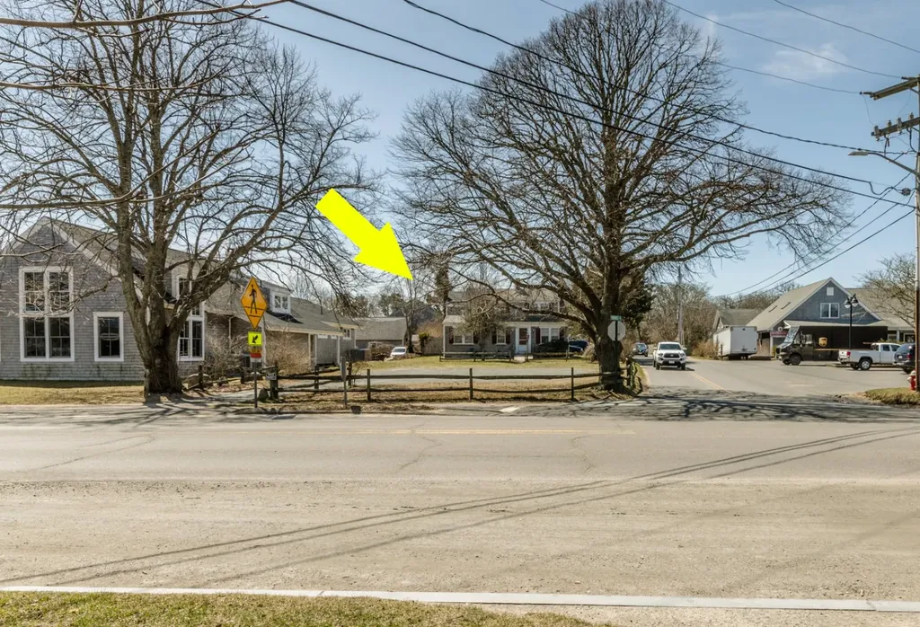 254 Upper Main Street Edgartown MA 02539