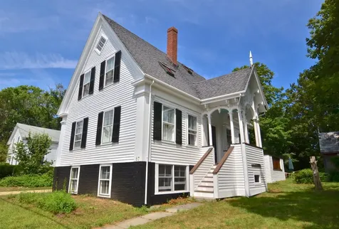 87 Center Street Vineyard Haven MA 02568