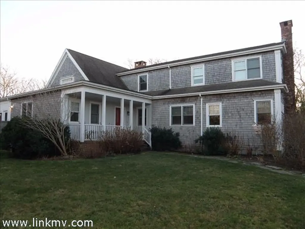 8 Fishermans Knot Road Edgartown MA 02539
