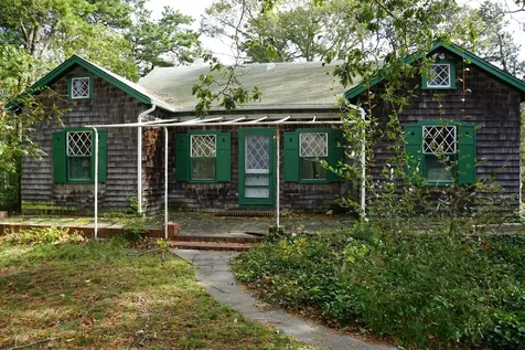 103 Winemack Street Oak Bluffs MA 02557