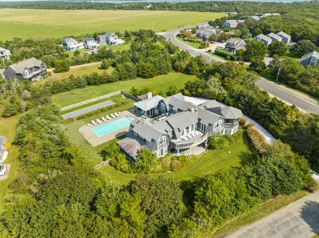3 Dunes Road Edgartown MA 02539