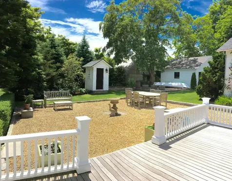 108 William Street Vineyard Haven MA 02568