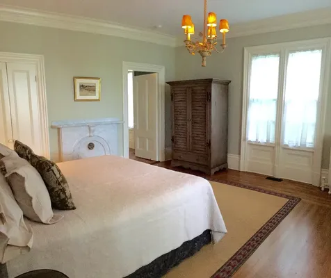 108 William Street Vineyard Haven MA 02568