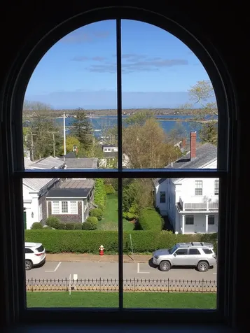 108 William Street Vineyard Haven MA 02568