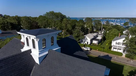 108 William Street Vineyard Haven MA 02568