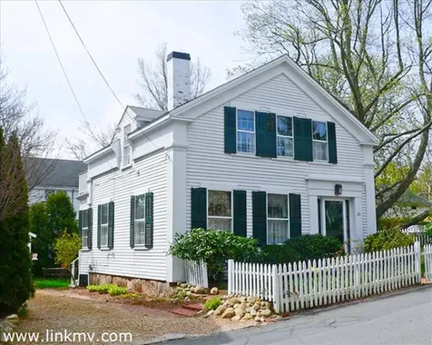 28 Church Street Vineyard Haven MA 02568