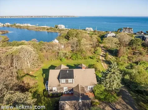 30 Namas Avenue Oak Bluffs MA 02557