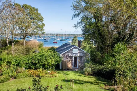 111 Main Street Vineyard Haven MA 02568
