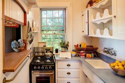 111 Main Street Vineyard Haven MA 02568